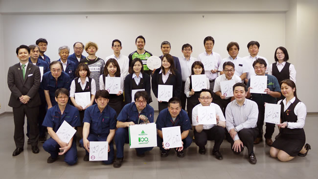 プロバスケットボールチーム「東京エクセレンス」の選手が来てくださいました。